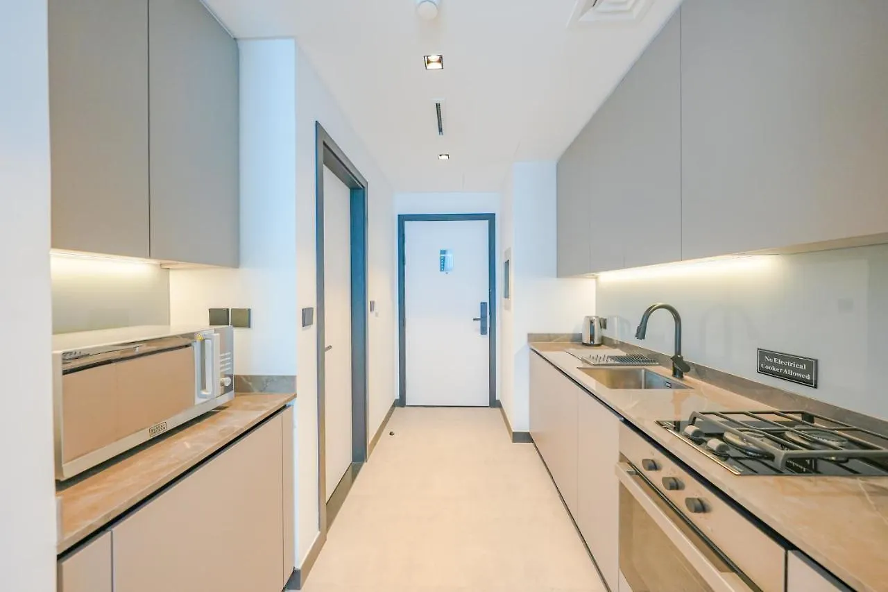 Urban Skyline City Comfort Studio Dubai Apartment